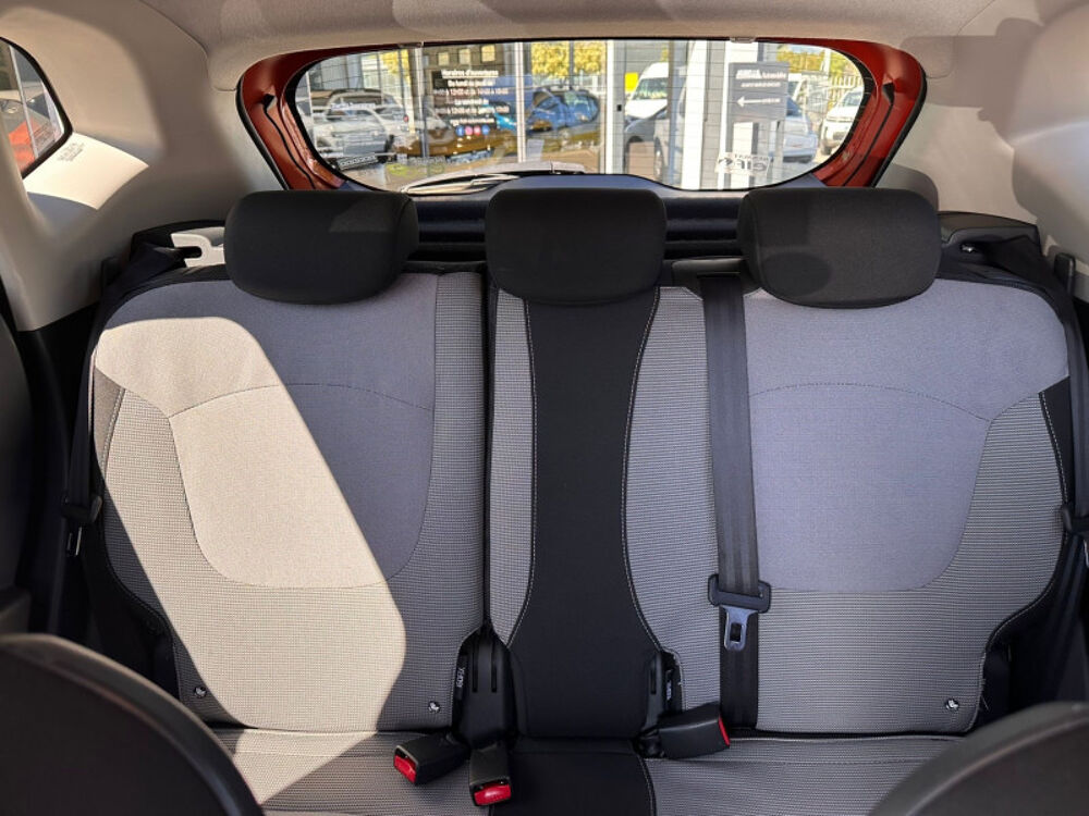Captur 1.5 DCI 110CH INTENS EURO6 2016 / distribution ok 2028 / SUI 2016 occasion 38130 ECHIROLLES