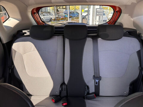 Captur 1.5 DCI 110CH INTENS EURO6 2016 / distribution ok 2028 / SUI 2016 occasion 38130 ECHIROLLES