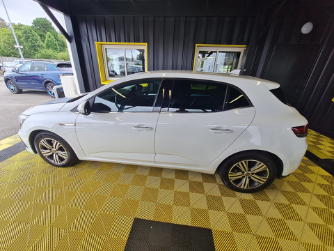 Megane IV 1.5 BLUE DCI 115CH INTENS -21N 2022 occasion 56530 Qu&eacute;ven
