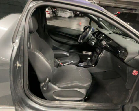 DS3 1.6 VTI SO CHIC BVA 2013 occasion 06400 Cannes