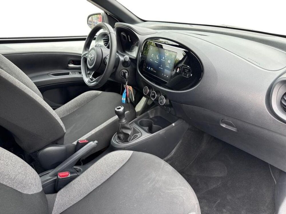 Aygo 1.0 VVT-i 72ch Dynamic MY23 2024 occasion 13730 Saint-Victoret