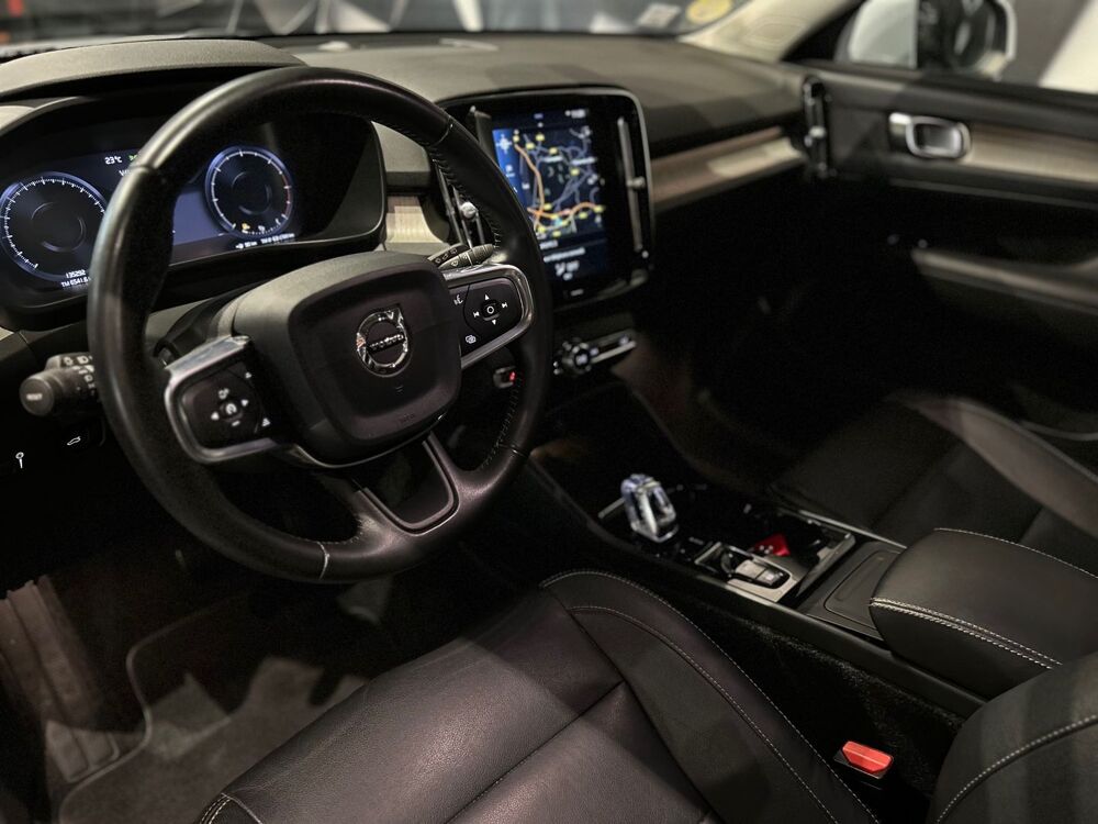 XC40 D3 ADBLUE AWD 150CH INSCRIPTION GEARTRONIC 8 2019 occasion 63170 Aubi&egrave;re