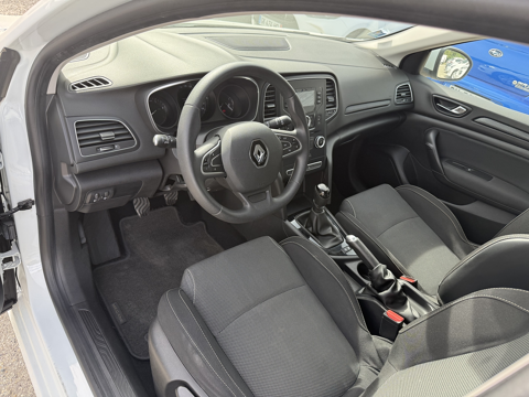 Megane IV 1.5 BLUE DCI 95CH BUSINESS 2019 occasion 26740 Les Tourrettes