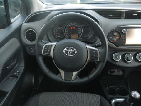 Yaris 100 VVT-I FRANCE 5P / DISTRIBUTION A CHAINE 2015 occasion 38260 La C&ocirc;te-Saint-Andr&eacute;