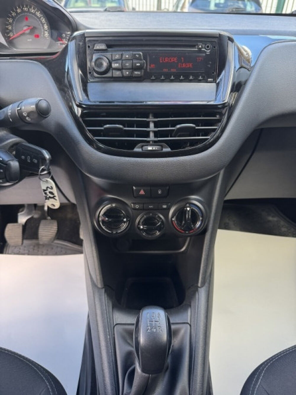 208 1.2 PURETECH ACTIVE 5P FAIBLE KM 2014 occasion 93220 Gagny