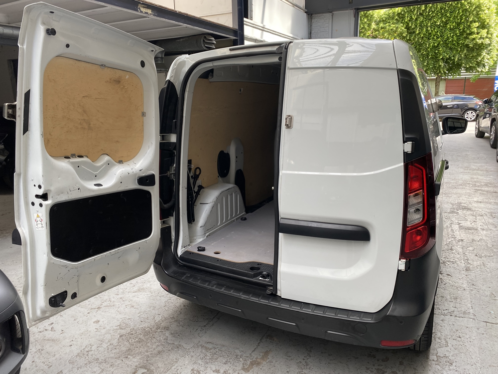 Express 1.5 BLUE DCI 95CH CONFORT- 9 991,67 HT - APPLE CARPLAY 2021 occasion 78800 HOUILLES