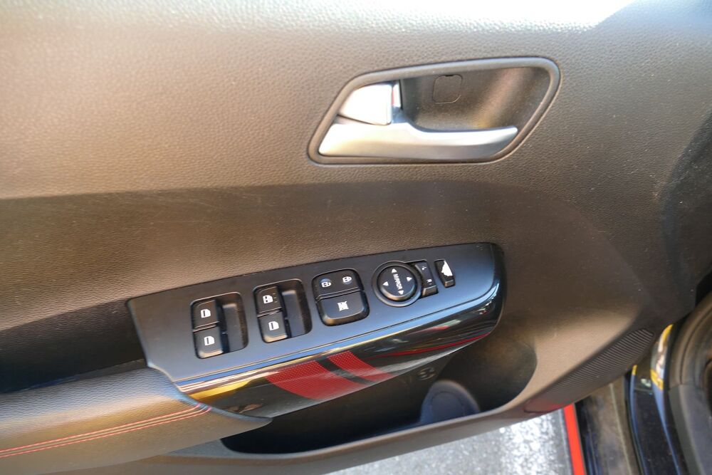 Picanto 1.0 67CH GT LINE 2017 occasion 22100 Dinan