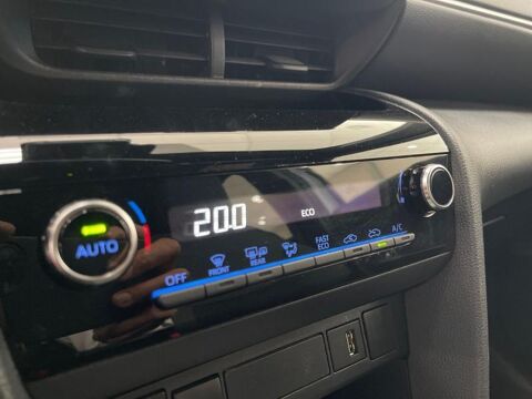 Yaris Cross 116h Design MY22 2023 occasion 13730 Saint-Victoret