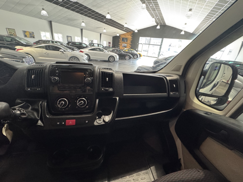 Boxer 330 L1H1 2.0 BLUEHDI 110 CV 12490 TTC 2018 occasion 12000 RODEZ