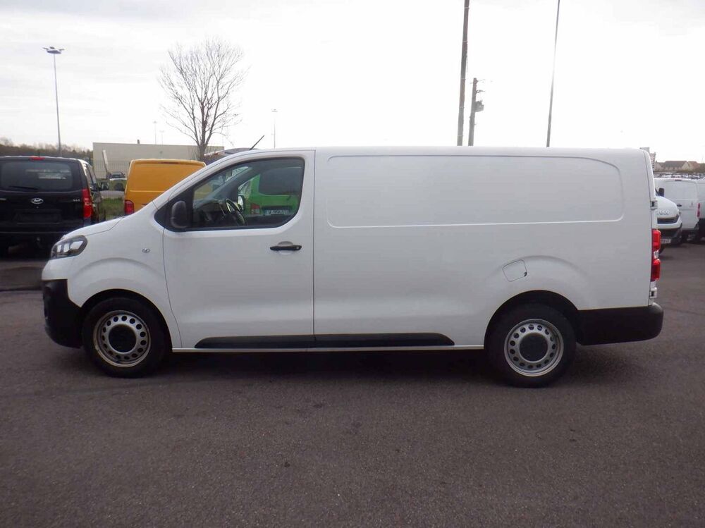 Vivaro L3 AUGMENTE 2.0 D 120CH PACK BUSINESS 2021 occasion 27310 Bourg-Achard
