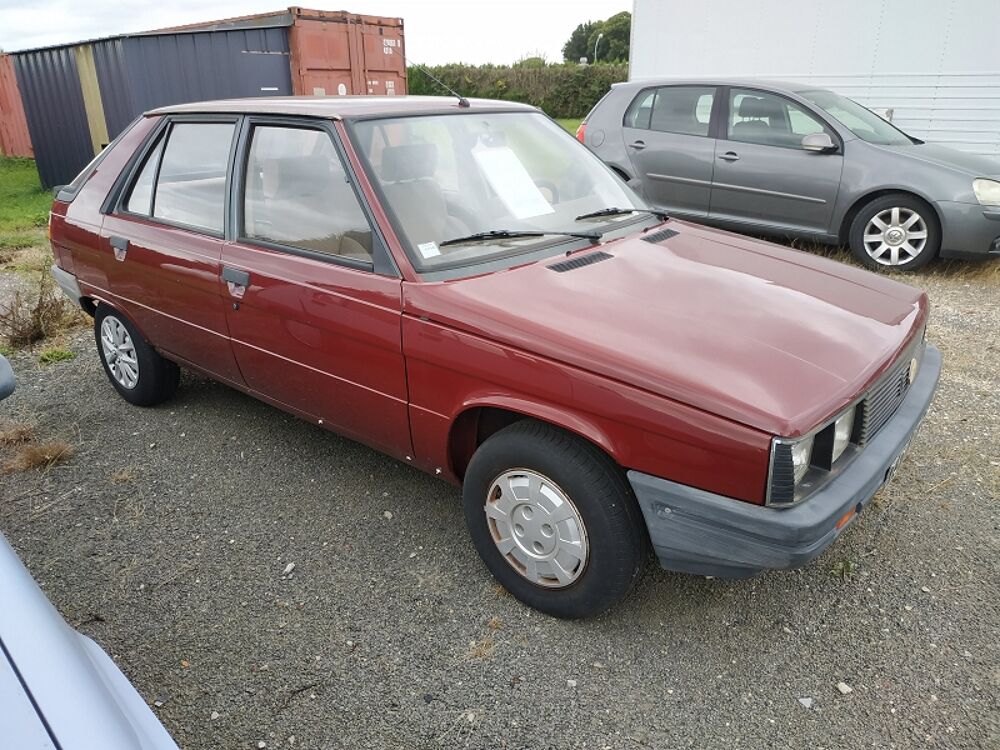 R11 GTX 1985 occasion 50720 Barenton