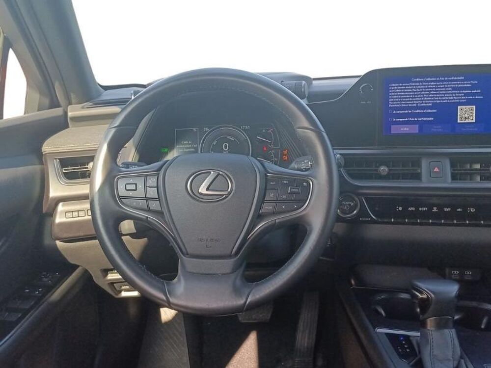 UX 250h F SPORT Design 2WD 2024 occasion 13400 Aubagne