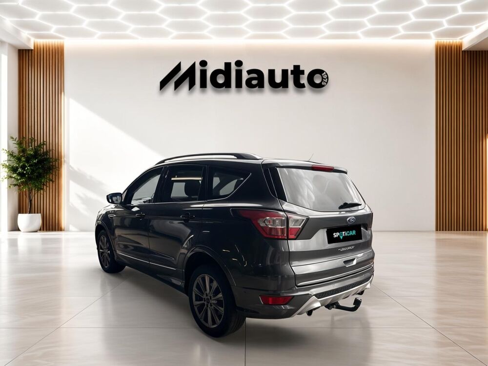 Kuga 2.0 TDCi 150ch Stop&Start Vignale 4x4 Powershift 2017 occasion 28500 Vernouillet