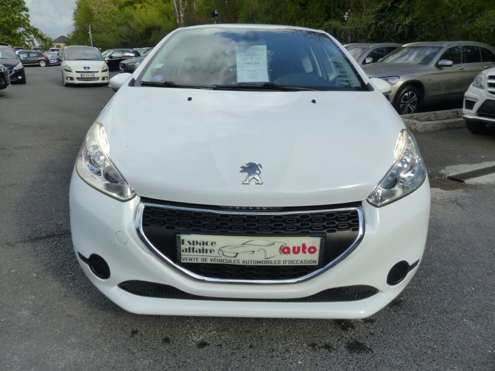 208 1.0 PURETECH ACTIVE 3P 2014 occasion 77144 Mont&eacute;vrain