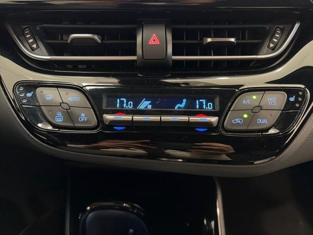 C-HR 122h Design 2WD E-CVT RC18 2019 occasion 13290 Les Milles