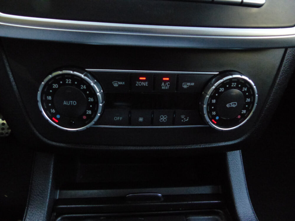 Classe M 350 BLUETEC SPORT 7G-TRONIC + 2014 occasion 77144 Mont&eacute;vrain