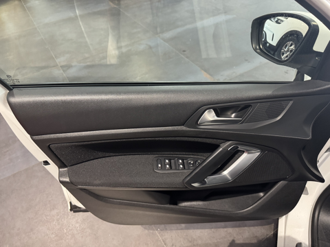 308 1.5 BLUEHDI 100CH STYLE 56 900KM 2019 occasion 12000 RODEZ