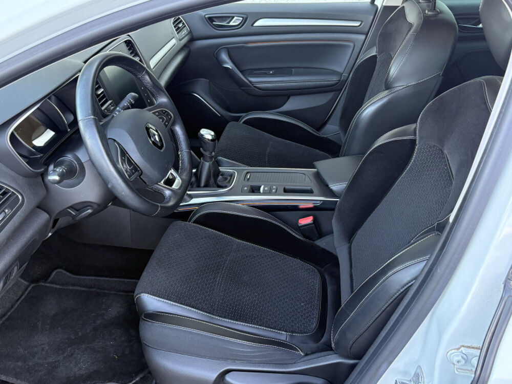 Megane IV 1.2 TCE 130CH ENERGY INTENS 2016 occasion 13400 AUBAGNE