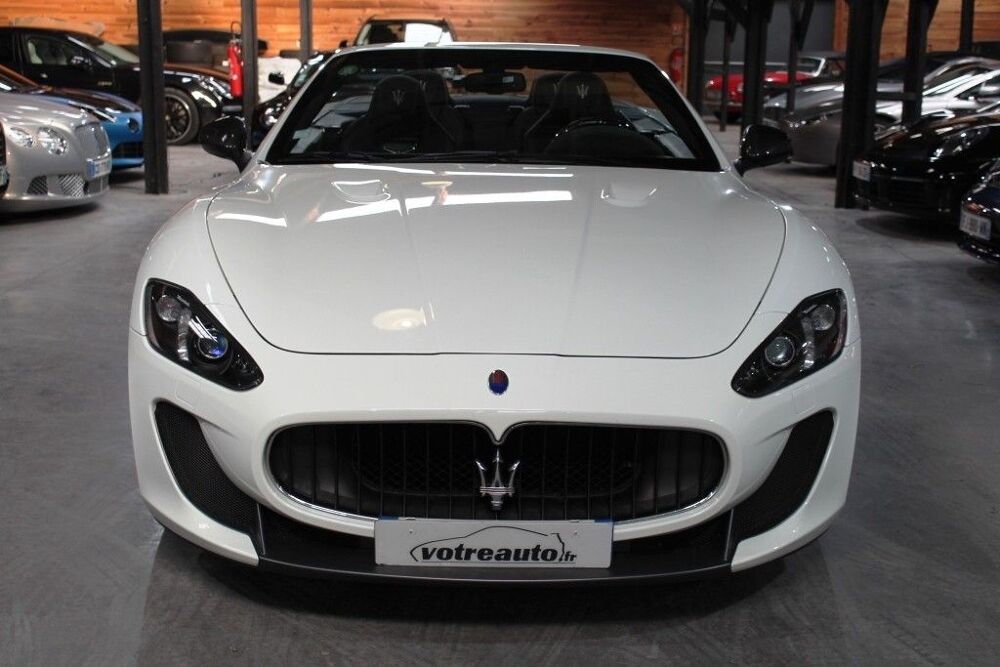 Grancabrio GRANCABRIO 2 4.7 V8 460 BVA6 SPORT MC 2016 occasion 59223 Roncq