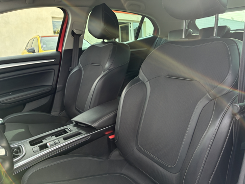 Megane IV 1.5 BLUE DCI 115CH INTENS -21B 2021 occasion 63200 Malauzat