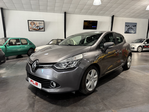 Clio IV 75CH ESSENCE 64 500KM PLB AUTO 2015 occasion 12000 RODEZ