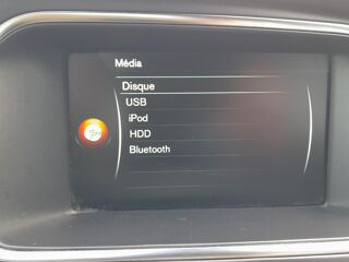 V40 D2 120ch Inscription Geartronic 2016 occasion 27300 Bernay