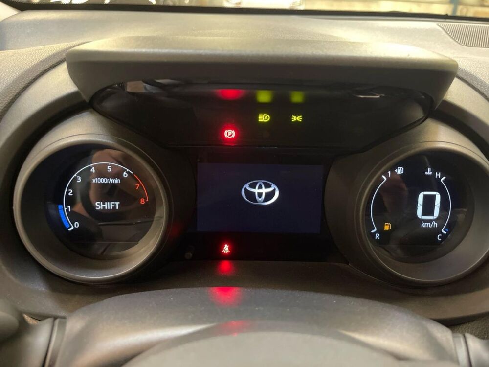Yaris 70 VVT-i Design 5p MY22 2021 occasion 13400 Aubagne