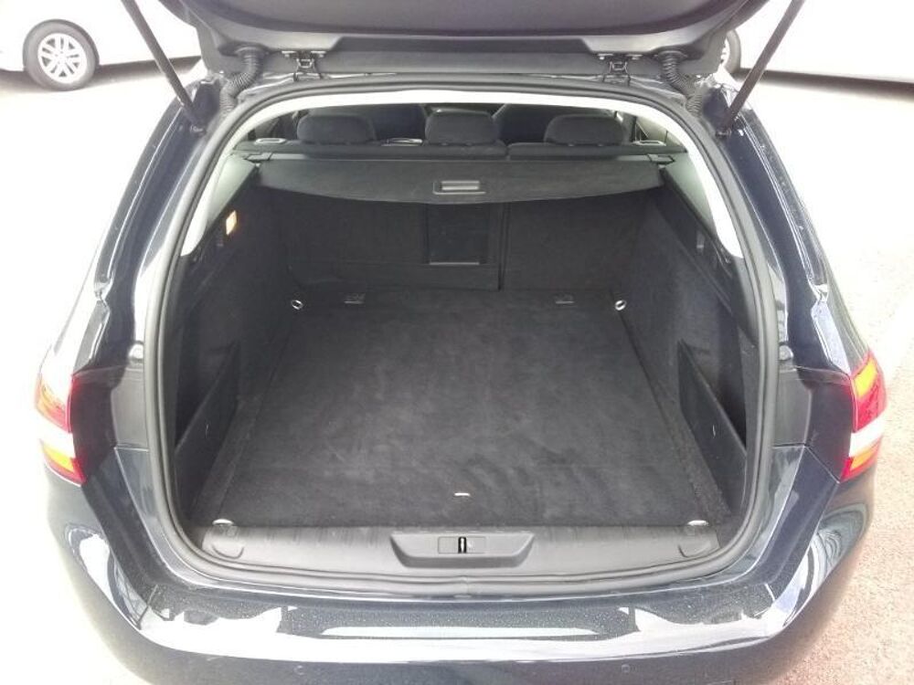 308 SW 1.6 BlueHDi 120ch S&S Active Business Basse Consommation 2018 occasion 64600 Anglet