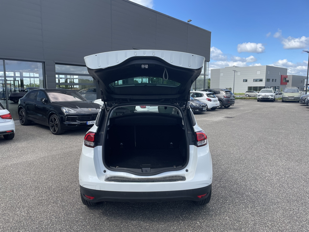 Scenic IV 1.6 DCI 130CH ENERGY INTENS 2017 occasion 33700 M&eacute;rignac