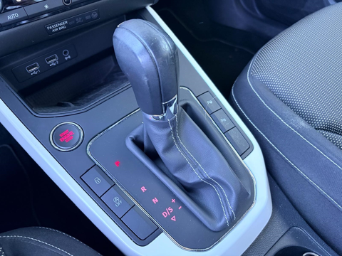 Arona 1.0 ECOTSI 115CH START/STOP XCELLENCE DSG EURO6D-T 2019 occasion 49070 Saint-L&eacute;ger-de-Lini&egrave;res