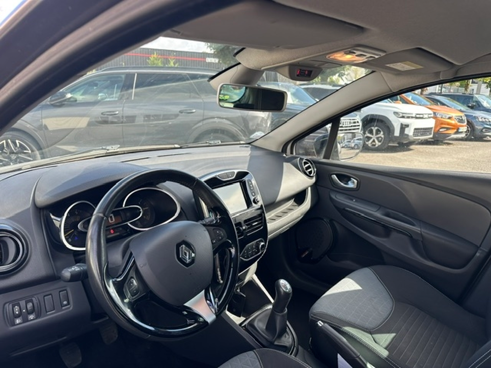 Clio IV 1.5 DCI 90CH ENERGY INTENS 2015 occasion 16400 Puymoyen