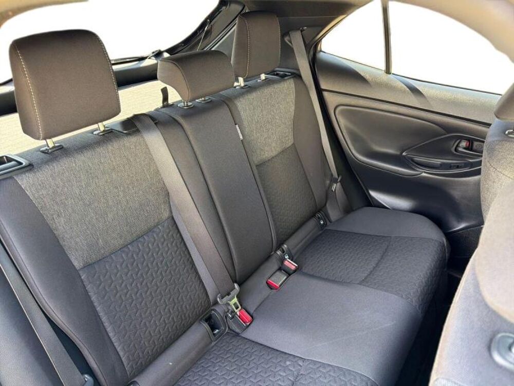 Yaris Cross 116h Design AWD-i MY22 2023 occasion 13730 Saint-Victoret