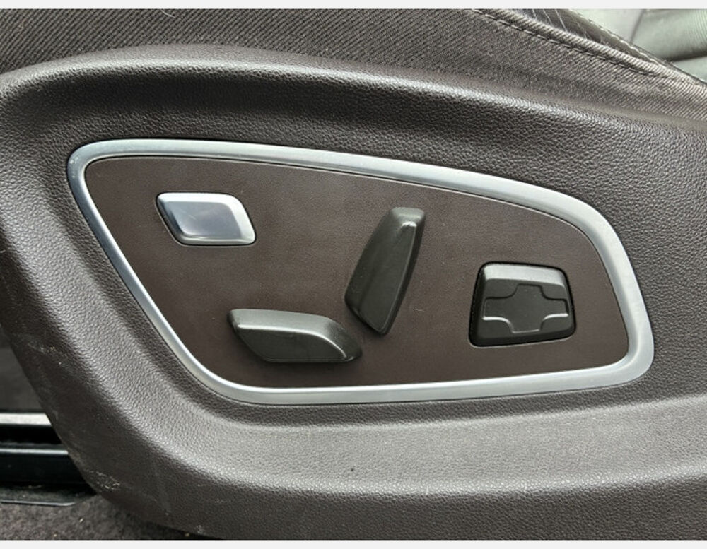 Espace 1.6 DCI 160CH ENERGY INITIALE PARIS EDC / 7 PLACES 2015 occasion 38130 ECHIROLLES