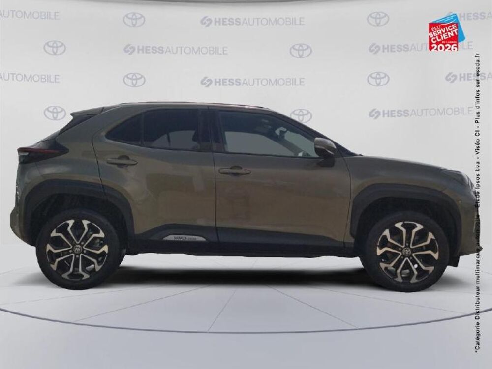 Yaris Cross 116h Design MY22 2023 occasion 25000 Besan&ccedil;on
