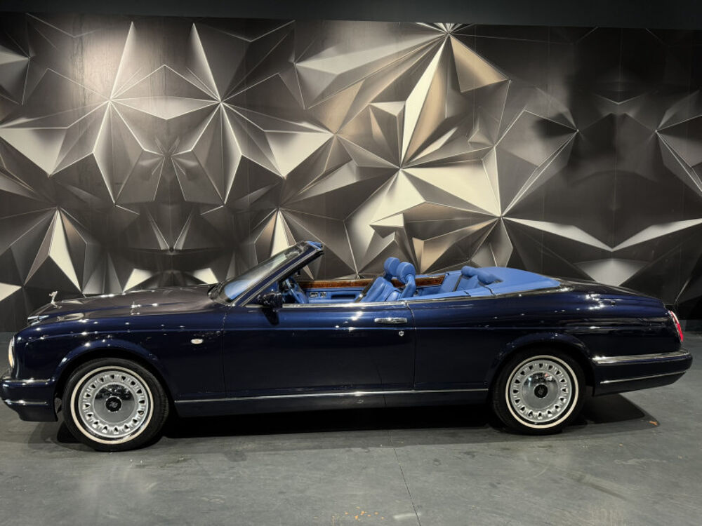 Corniche V8 6.8 BA 2001 occasion 63170 Aubi&egrave;re