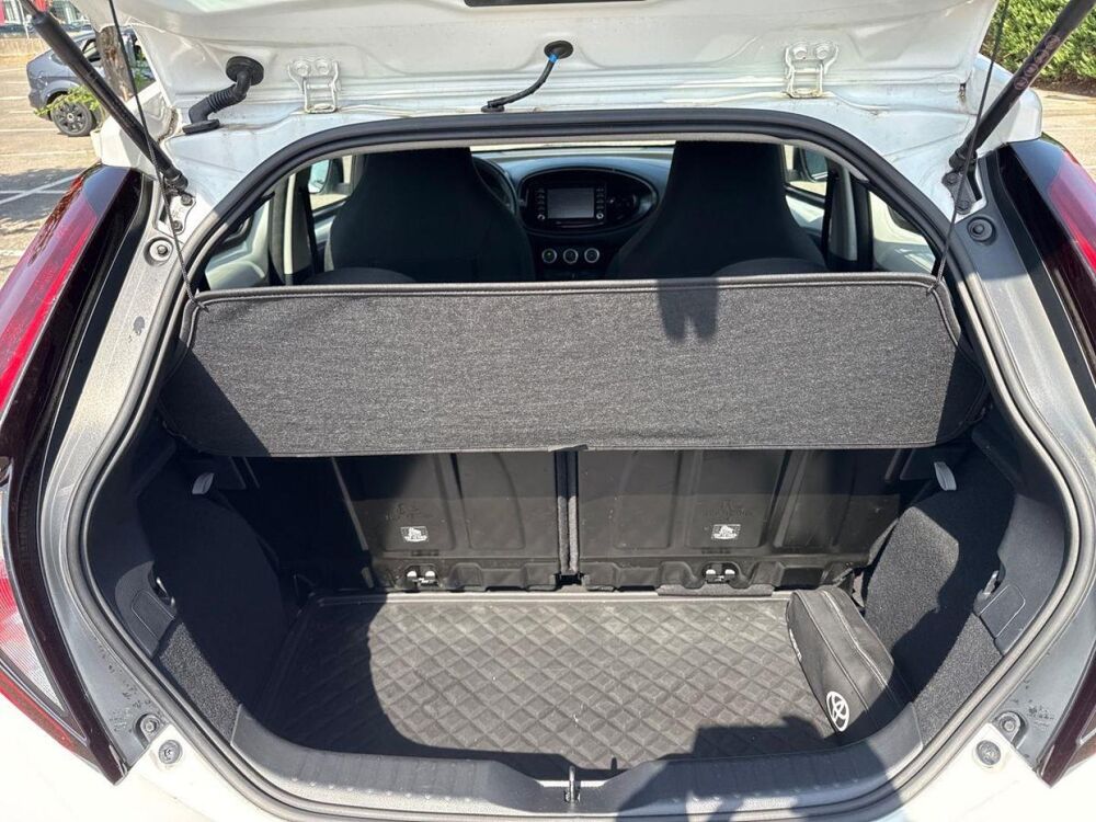 Aygo 1.0 VVT-i 72ch Dynamic S-CVT MY24 2023 occasion 13300 Salon-de-Provence