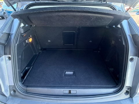 3008 1.2 PURETECH 130CH S&S ACTIVE BUSINESS DISTRIBUTION OK 2019 occasion 16400 Puymoyen