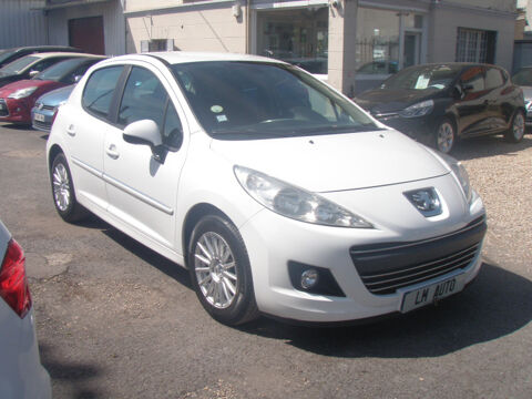 207 (2) 1.4 HDI 70 FAP PREMIUM 5P EURO5 2011 occasion 93220 Gagny