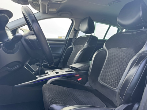 Megane IV 1.6 DCI 130CH ENERGY INTENS 2018 occasion 16400 Puymoyen