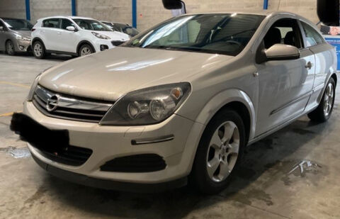 Opel astra COUPE 1.8 16V 125CH BERTONE