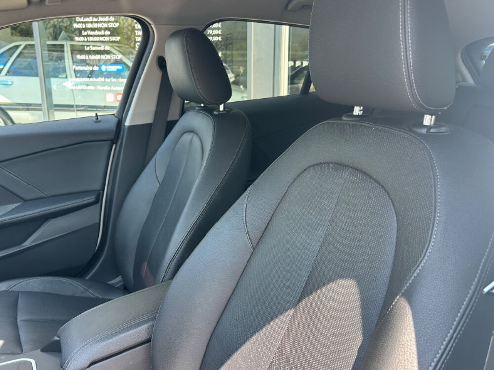 S&eacute;rie 1 (F40) 120DA XDRIVE 190CH LOUNGE 2019 occasion 38130 ECHIROLLES