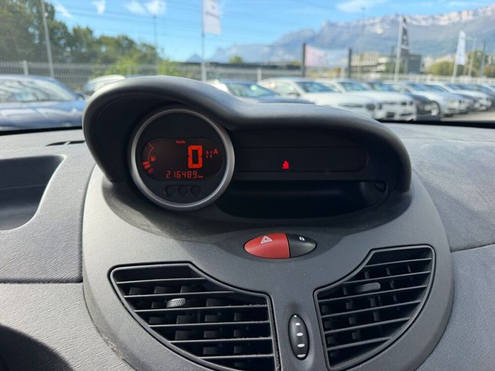 Twingo II 1.2 16V 75CH DYNAMIQUE QUICKSHIFT 2009 occasion 38130 ECHIROLLES