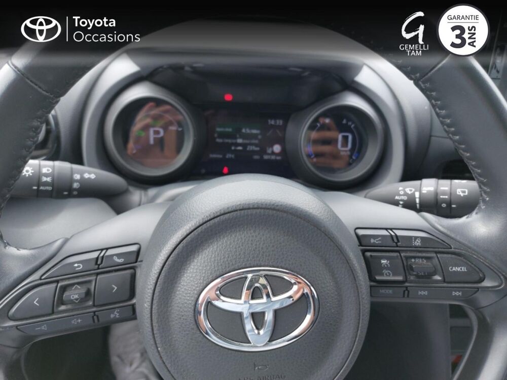 Yaris Cross 116h Design MY22 2023 occasion 26200 Mont&eacute;limar