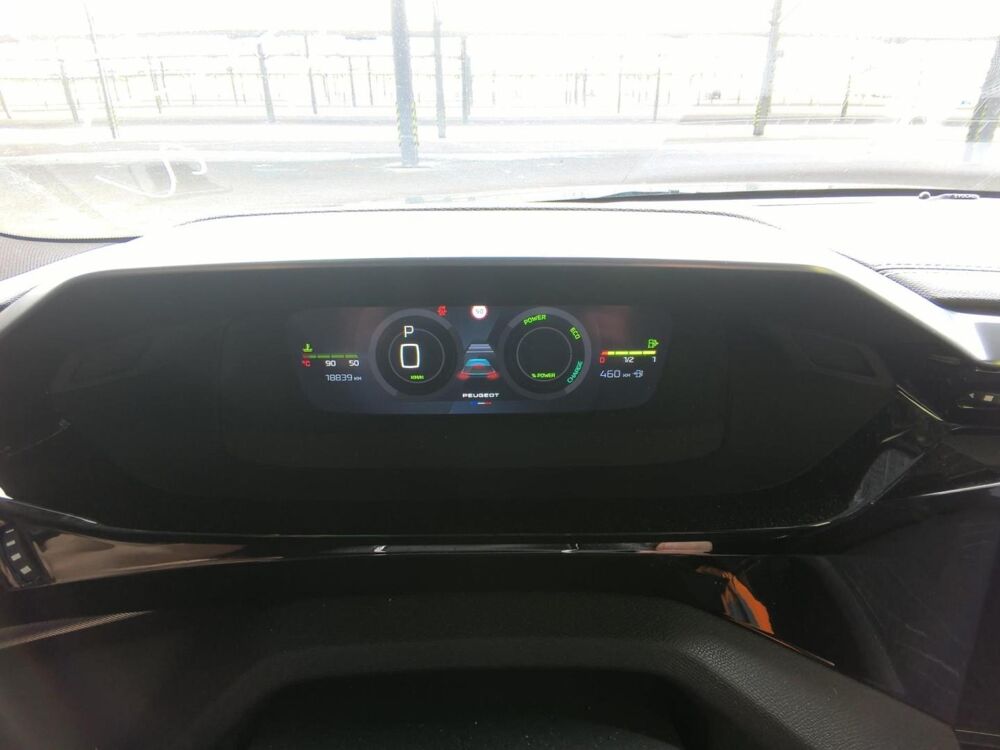 308 SW 1.2 Hybrid 145ch GT e-DCS6 / Toit ouvrant + Attelage d&eacute;monta 2025 occasion 28500 Vernouillet