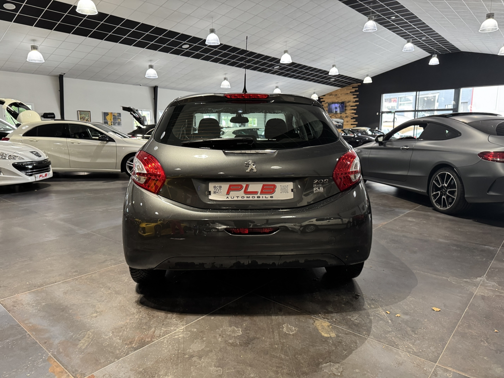 208 1.6 E-HD I115 CV ALLURE 5P 86 000 KM PLBA AUTO 2012 occasion 12000 RODEZ