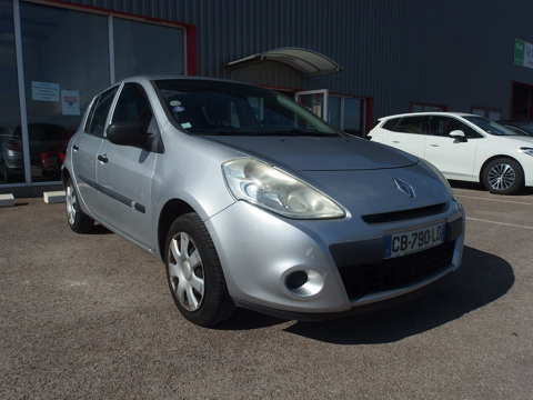Renault clio iii 1.2 16V 75CH AUTHENTIQUE 5P