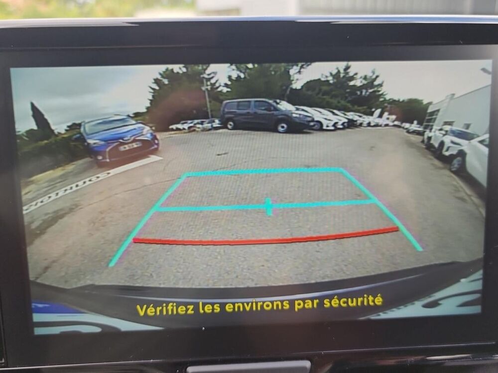 Yaris Cross 116h Design MY22 2023 occasion 13730 Saint-Victoret
