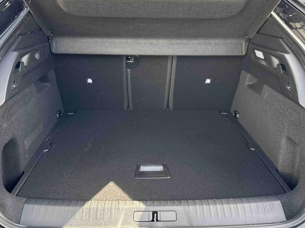 3008 1.2 Hybrid 145ch Allure e-DCS6 / Pack Panoramic Navigation 2026 occasion 28500 Vernouillet