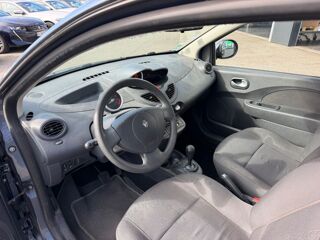 Twingo II 1.2 16V 75CH DYNAMIQUE QUICKSHIFT 2009 occasion 38130 ECHIROLLES
