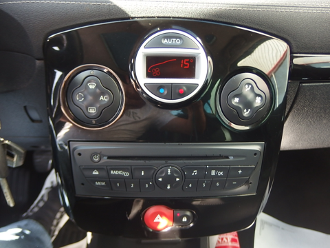Clio III 1.5 DCI 75CH NIGHT&DAY ECO&sup2; 5P 2011 occasion 10600 Savi&egrave;res